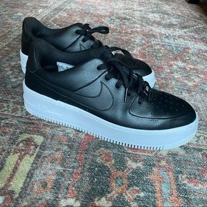 Nike Air Force 1 Sage Low